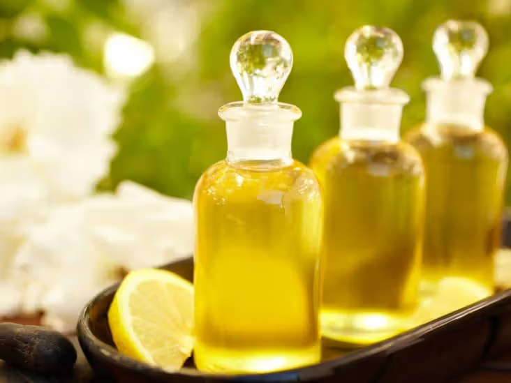 Emu oil bottle and application